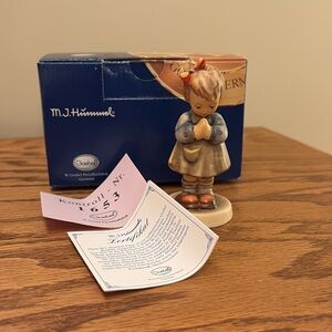 M.I. Hummel Goebel Evening Prayer porcelain figurine